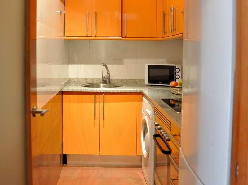 Gran Via Sol Apartamentos มาดริด ภายนอก รูปภาพ