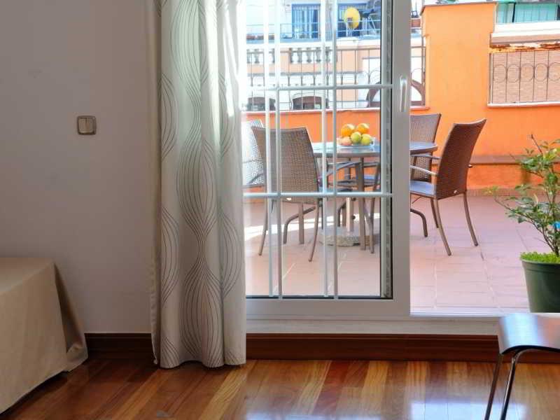 Gran Via Sol Apartamentos มาดริด ภายนอก รูปภาพ